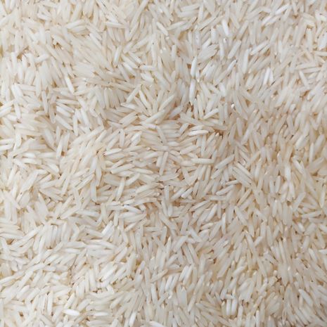 Detailed close-up view of basmati rice grains displaying texture and uniformity.